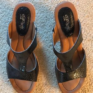 Size 9 Black Patent Leather Euro Sofft